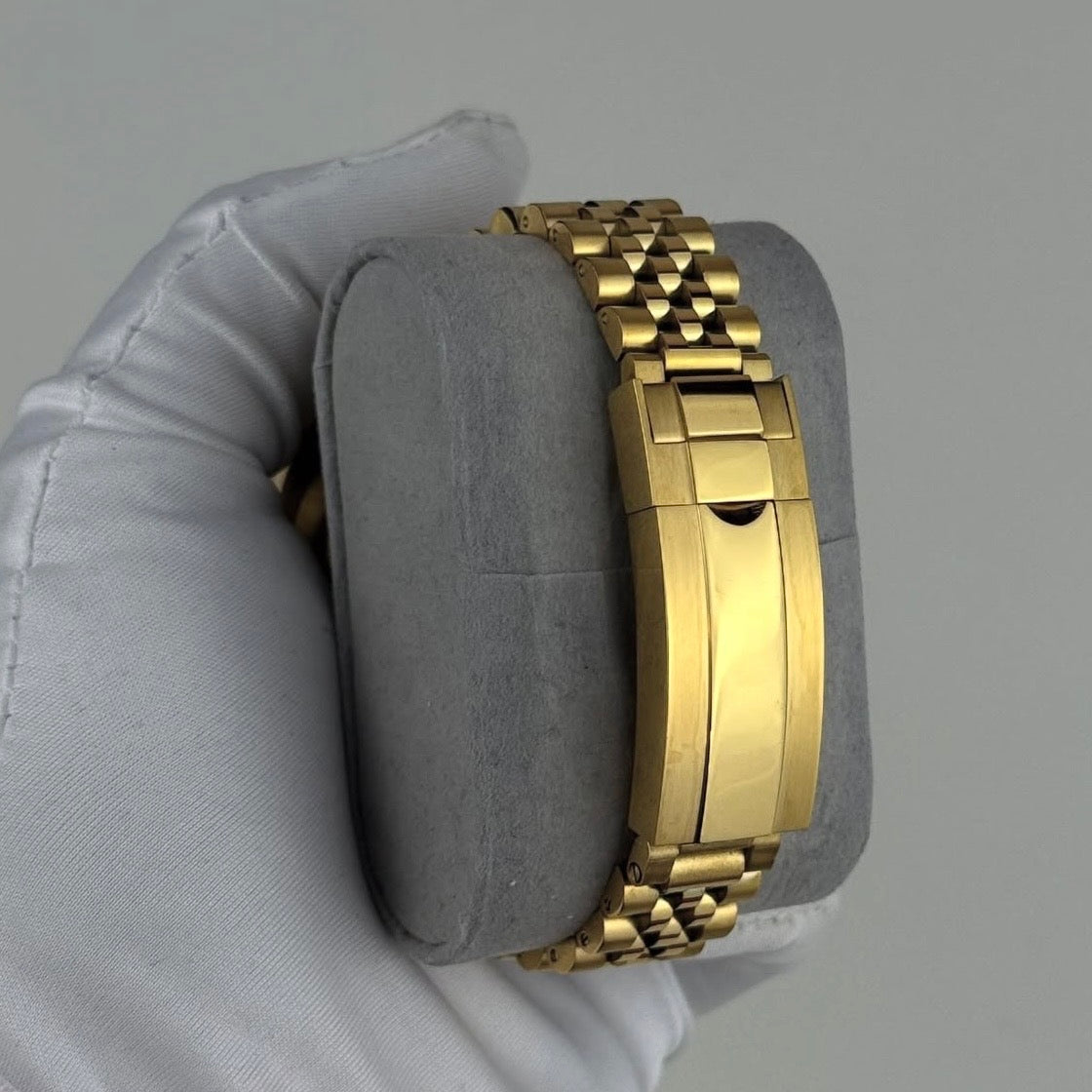 SKYDIKO | GOLD BLACK