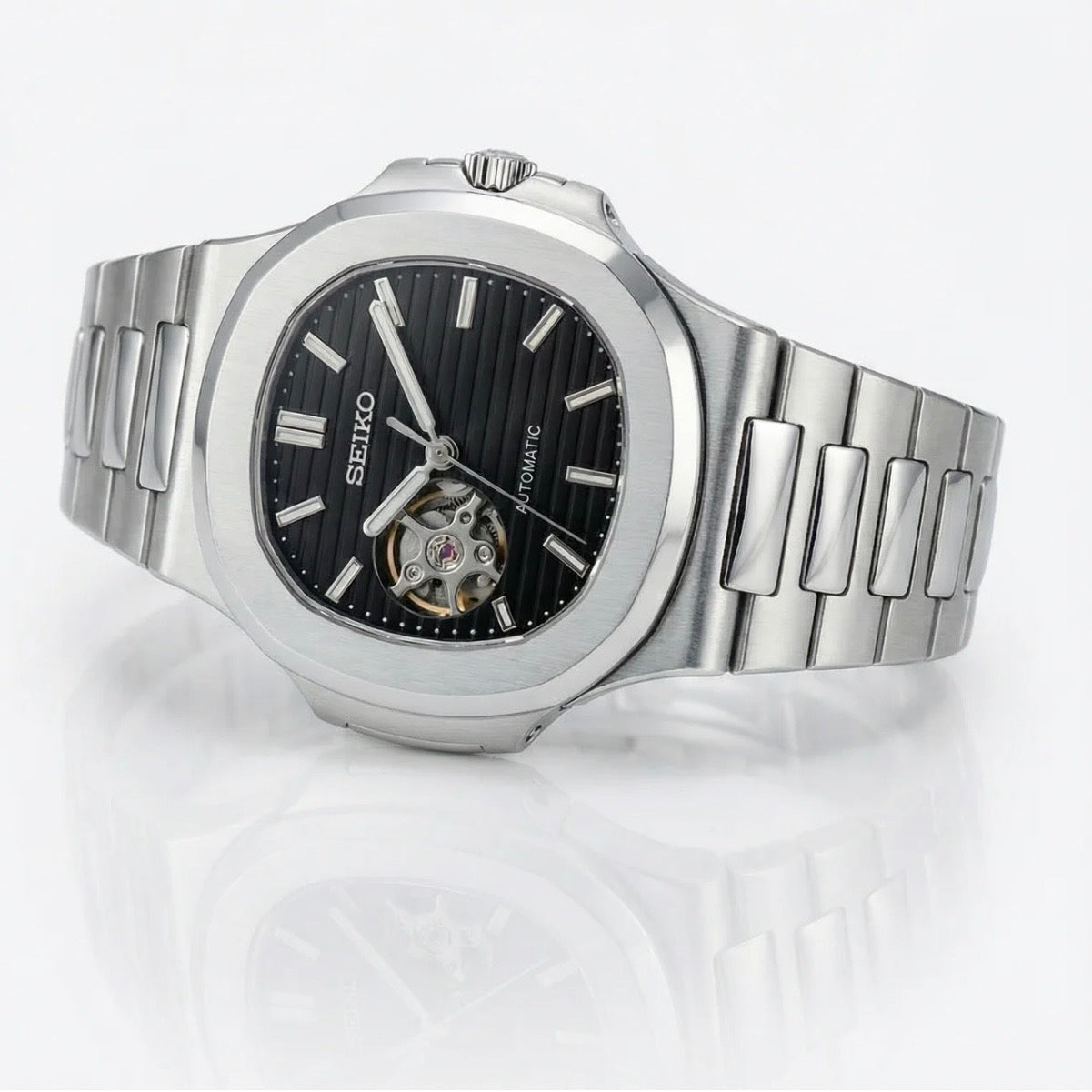 NAUTIKO | BLACK OPEN HEART