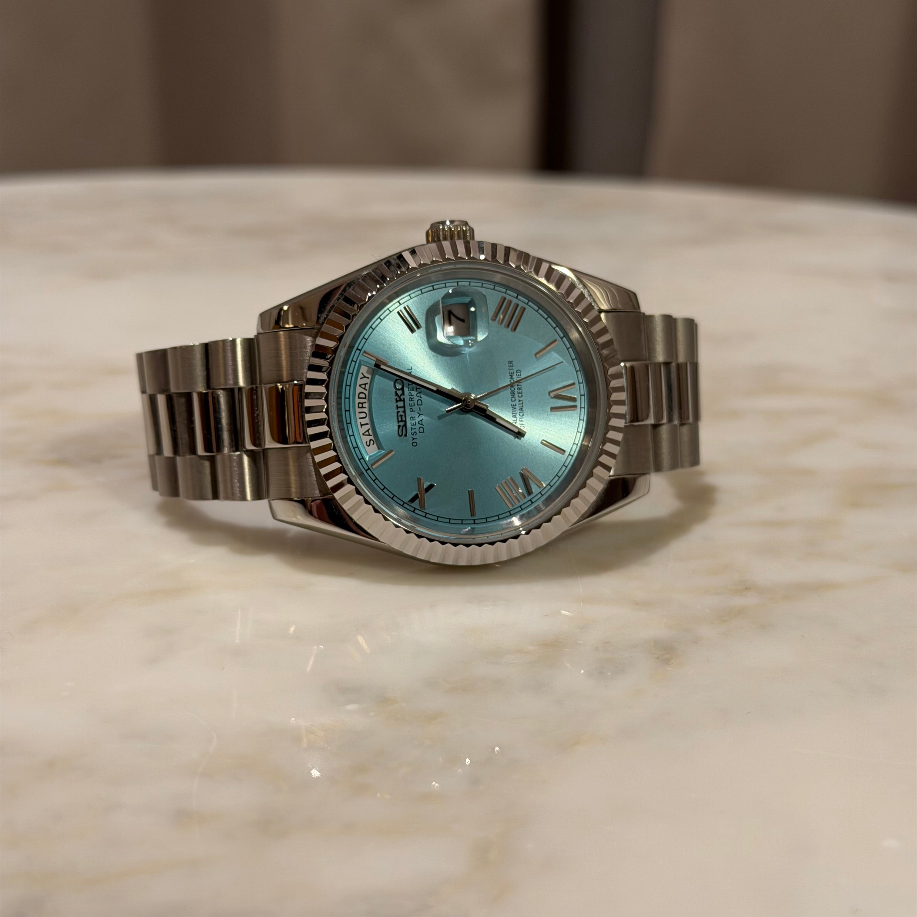 DATEIKO | ROMAN ICE BLUE